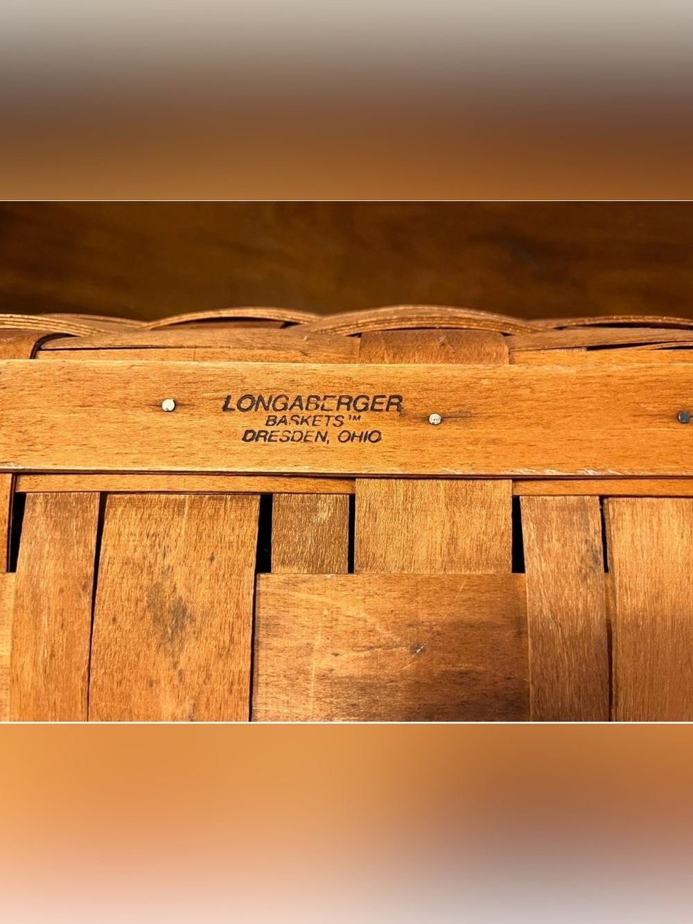 Longaberger Lidded Vintage Picnic Basket with Signature Handwoven 1989 - Picture 5 of 9